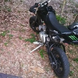 Meet your Posher, Charles